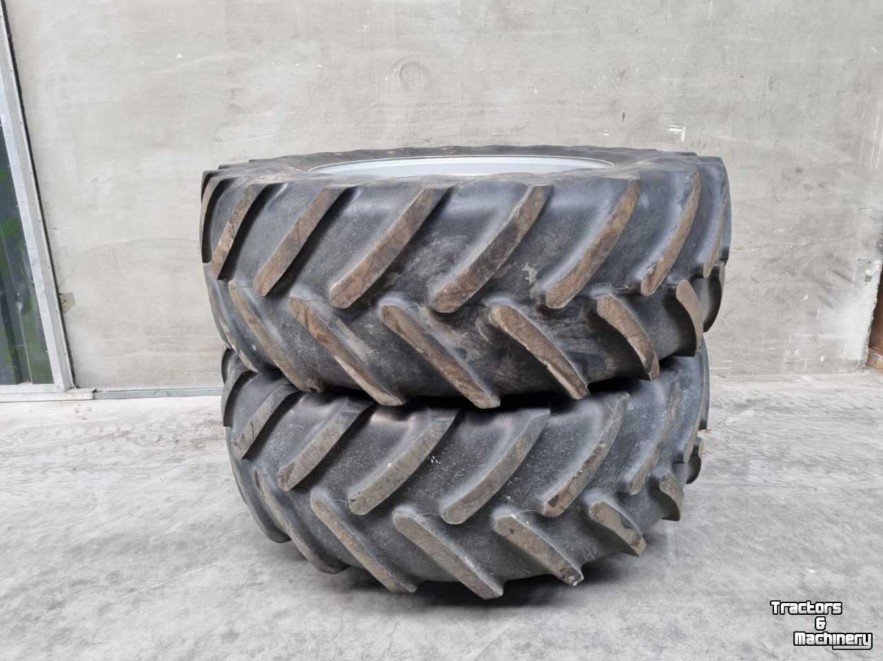 Wheels, Tyres, Rims & Dual spacers Michelin Omnibib 620/70R42