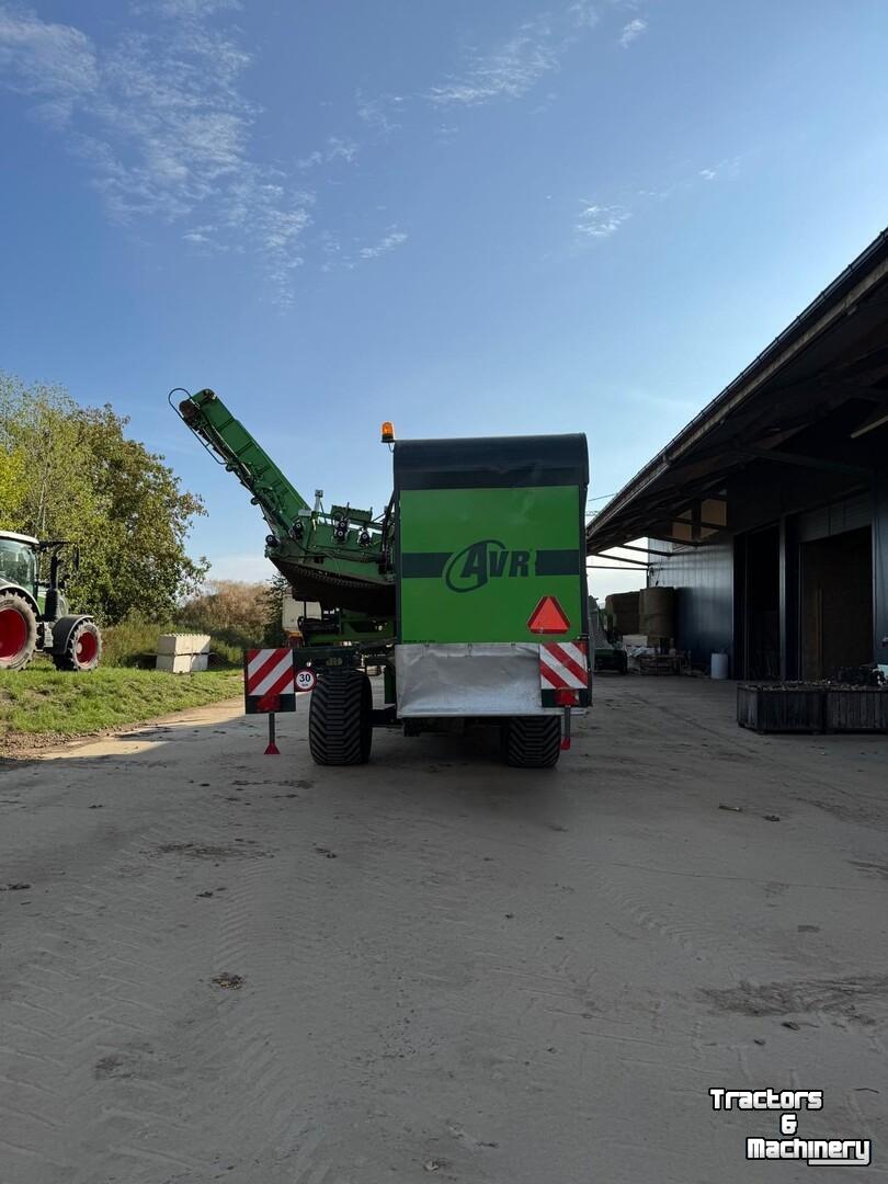 Potato harvester AVR Spirit 6200