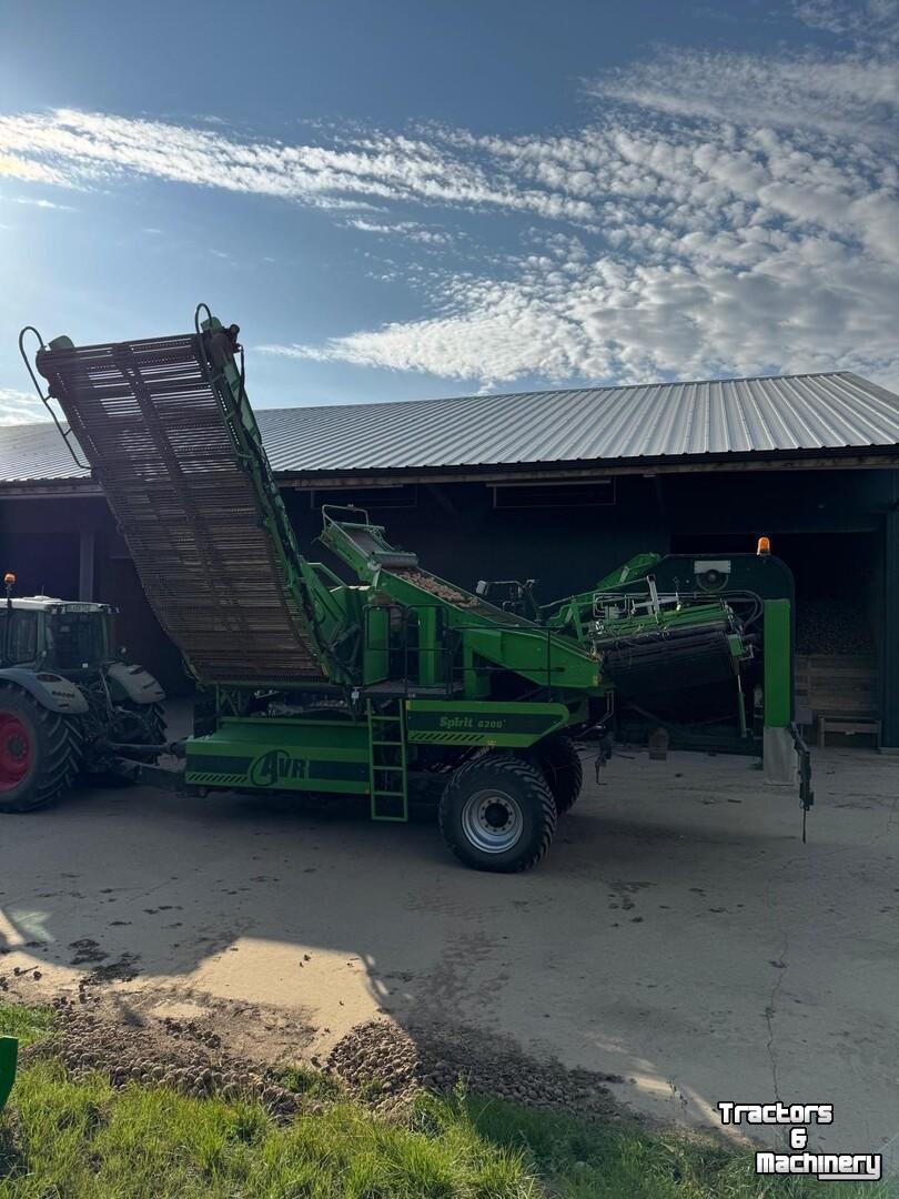 Potato harvester AVR Spirit 6200