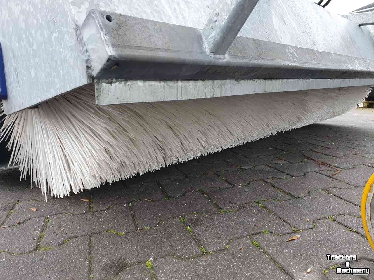Sweeper  Veegmachine 240 cm