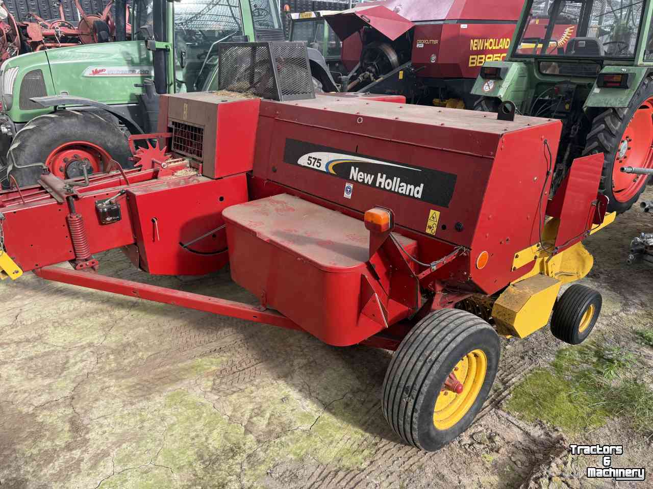 Balers New Holland 575 pakjespers pers balenpers