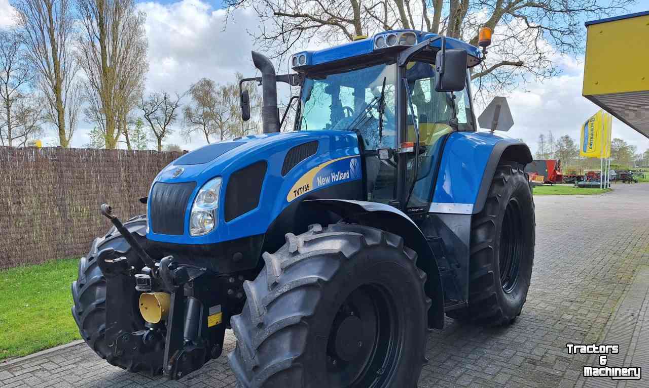 Tractors New Holland TVT155