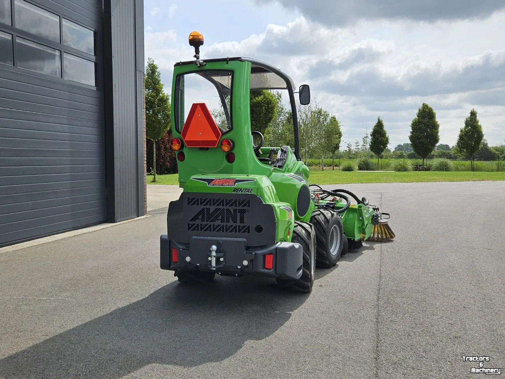 Wheelloader Avant 645i Rental mini-shovel