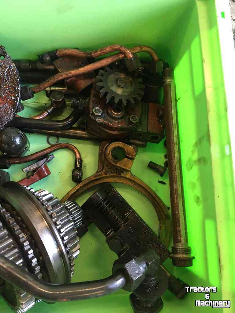 Used parts for tractors International 24/44 serie