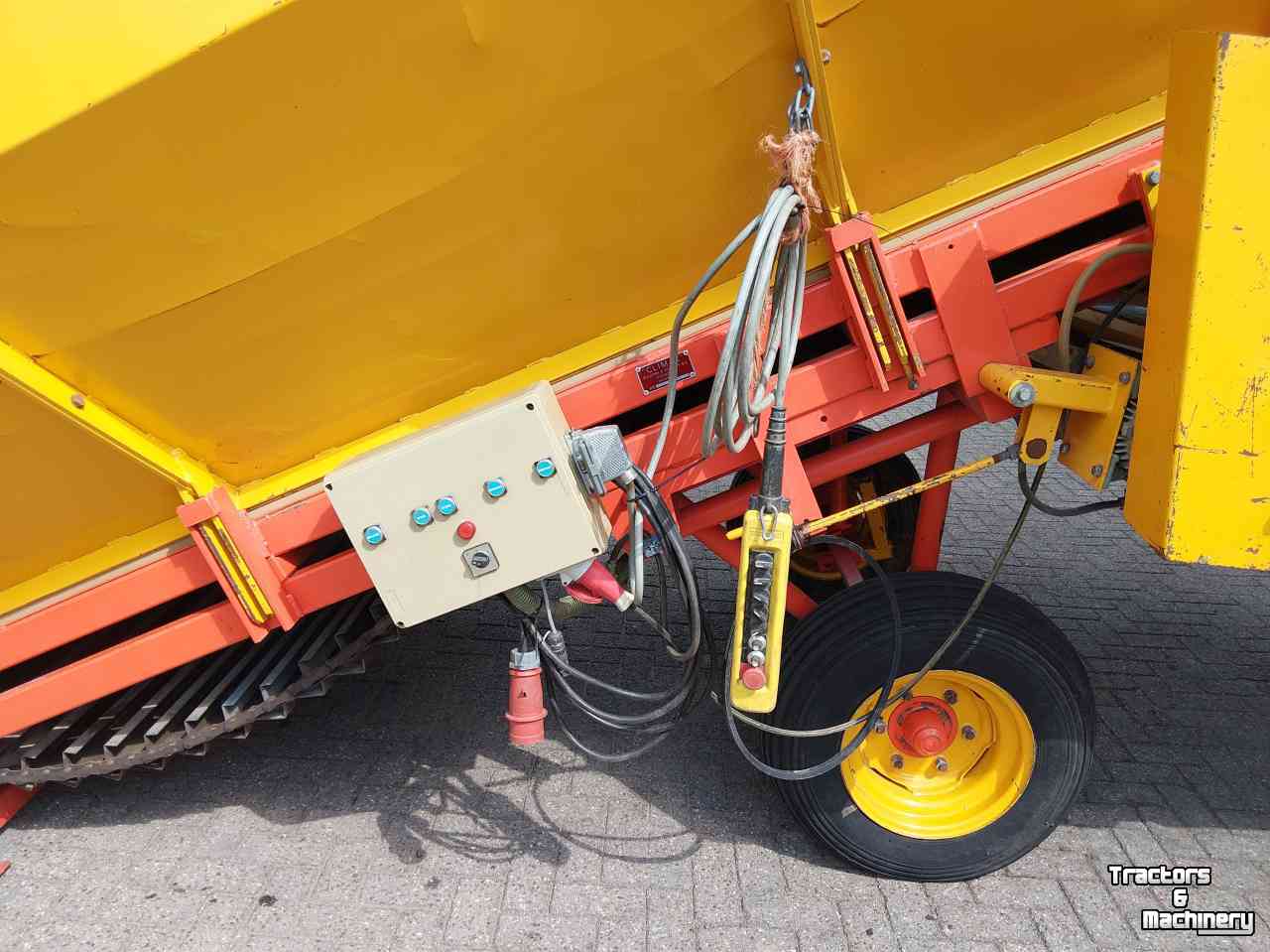 Receiving hopper Climax CSB 700 Stortbak