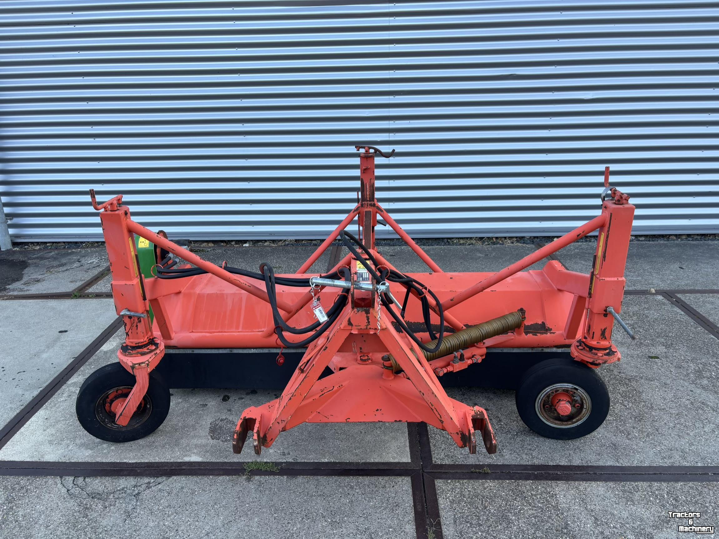 Sweeper Holaras H-220-HV