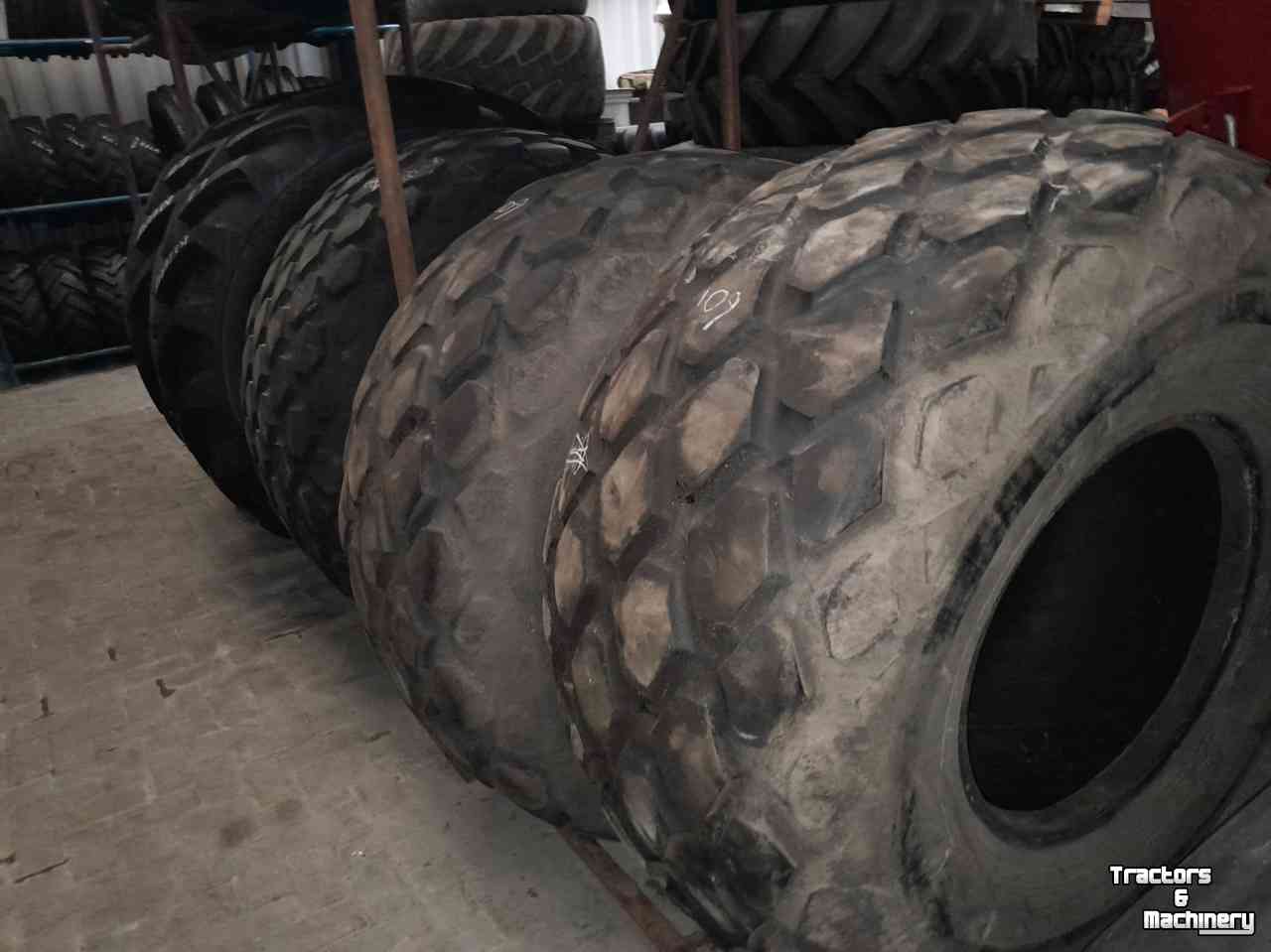 Wheels, Tyres, Rims & Dual spacers Alliance galaxy  28l26 tank banden