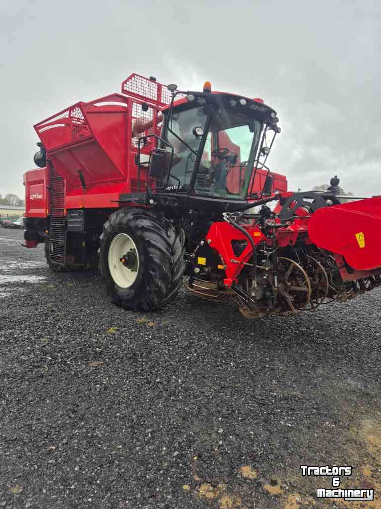 Sugar beet harvester Agrifac Lightraxx