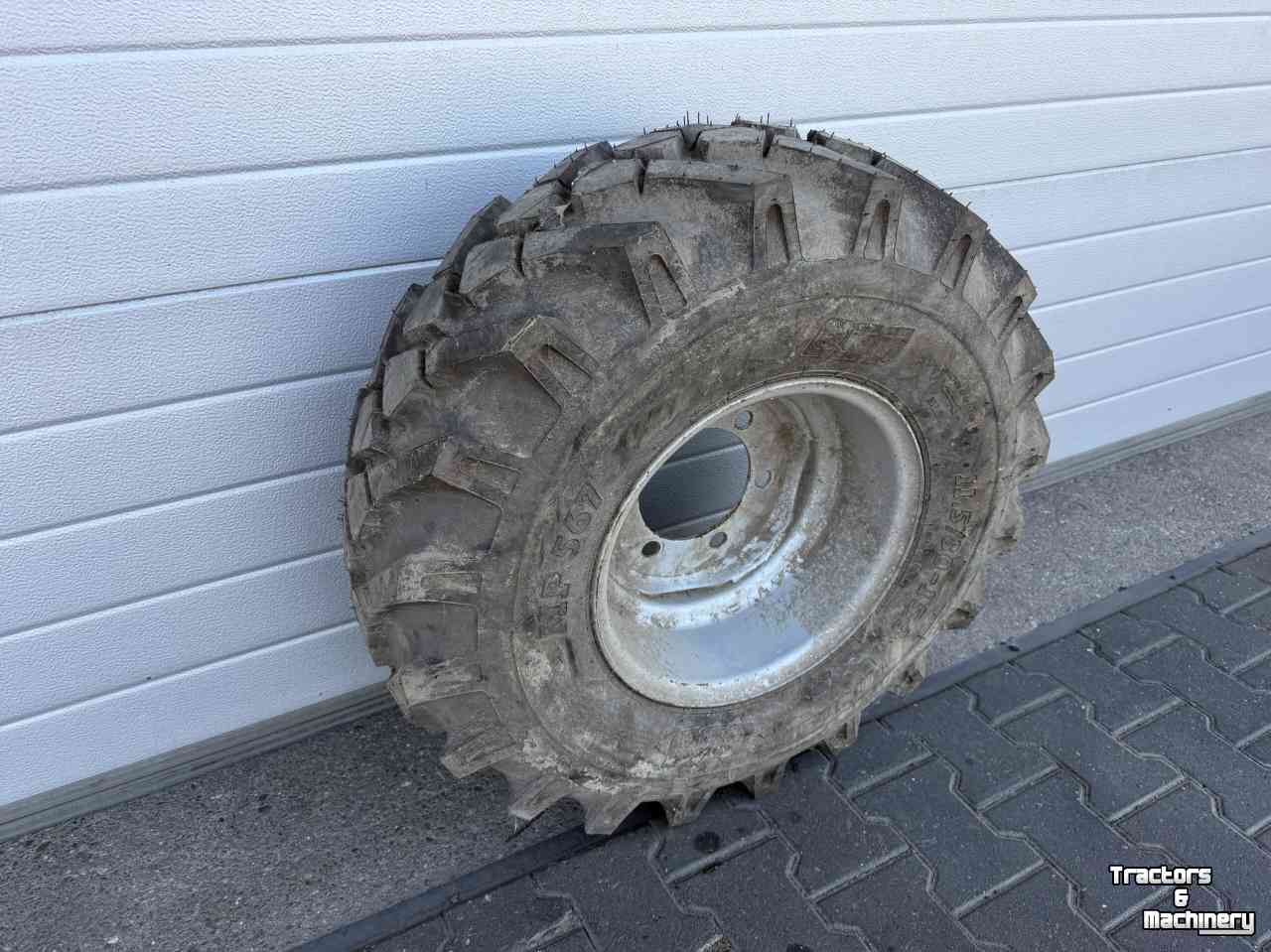 Wheels, Tyres, Rims & Dual spacers BKT BKT 11.5/80-15.3 inclusief velg