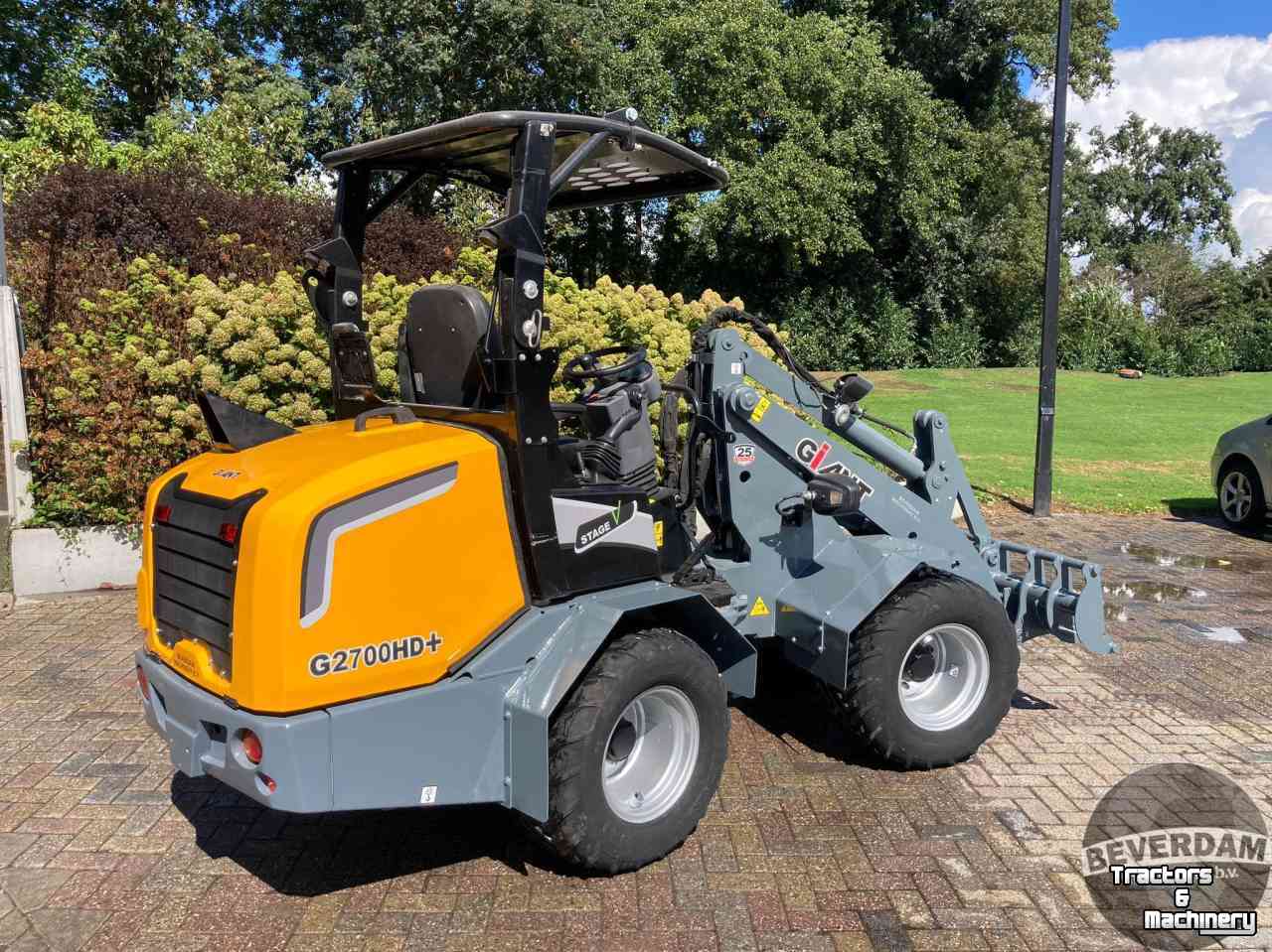 Wheelloader Giant G2700 HD+