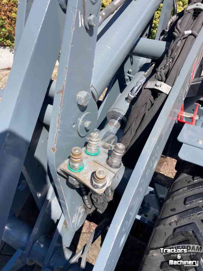 Wheelloader Giant G2700 HD+