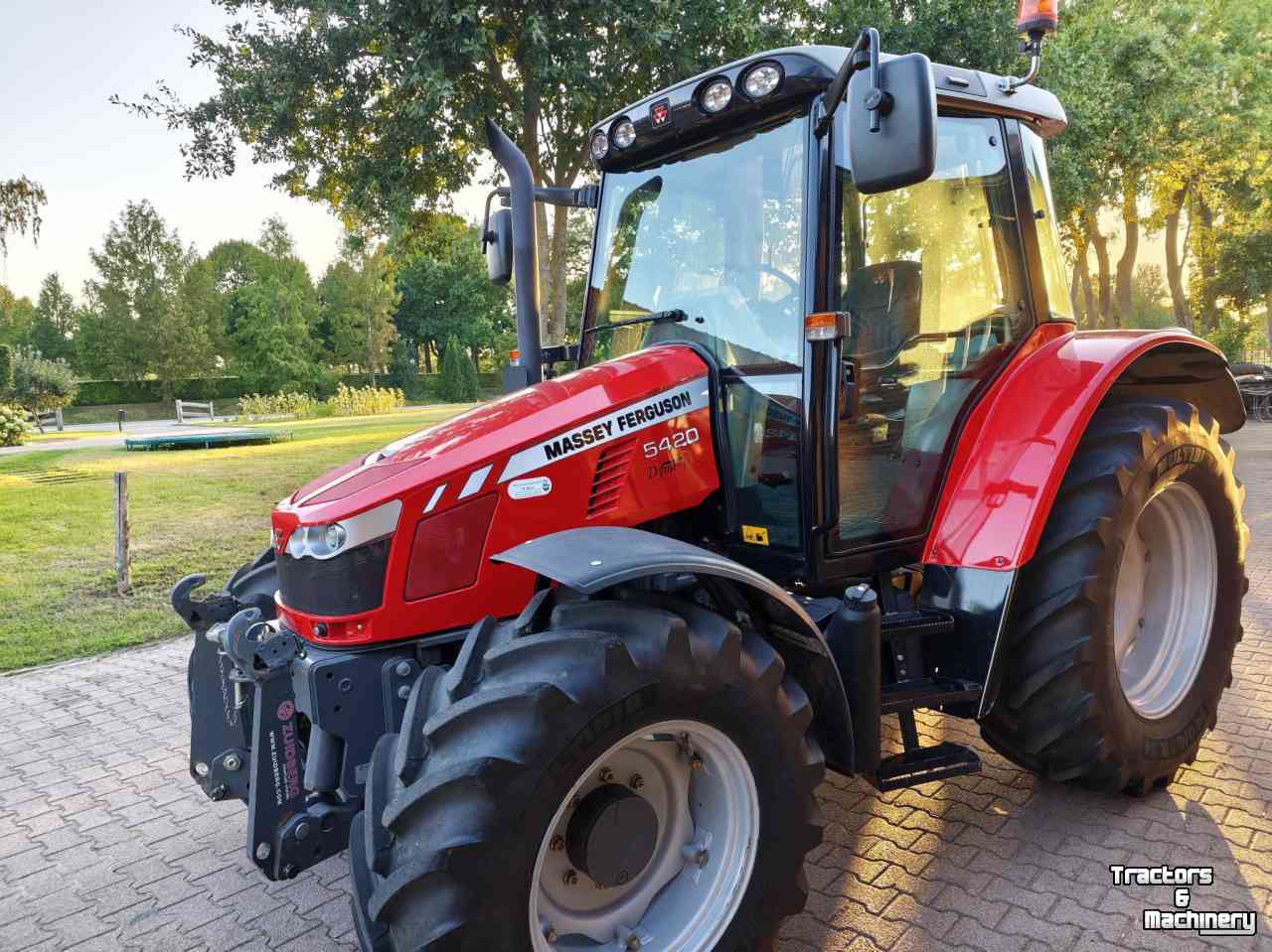 Tractor Massey Ferguson 5420
