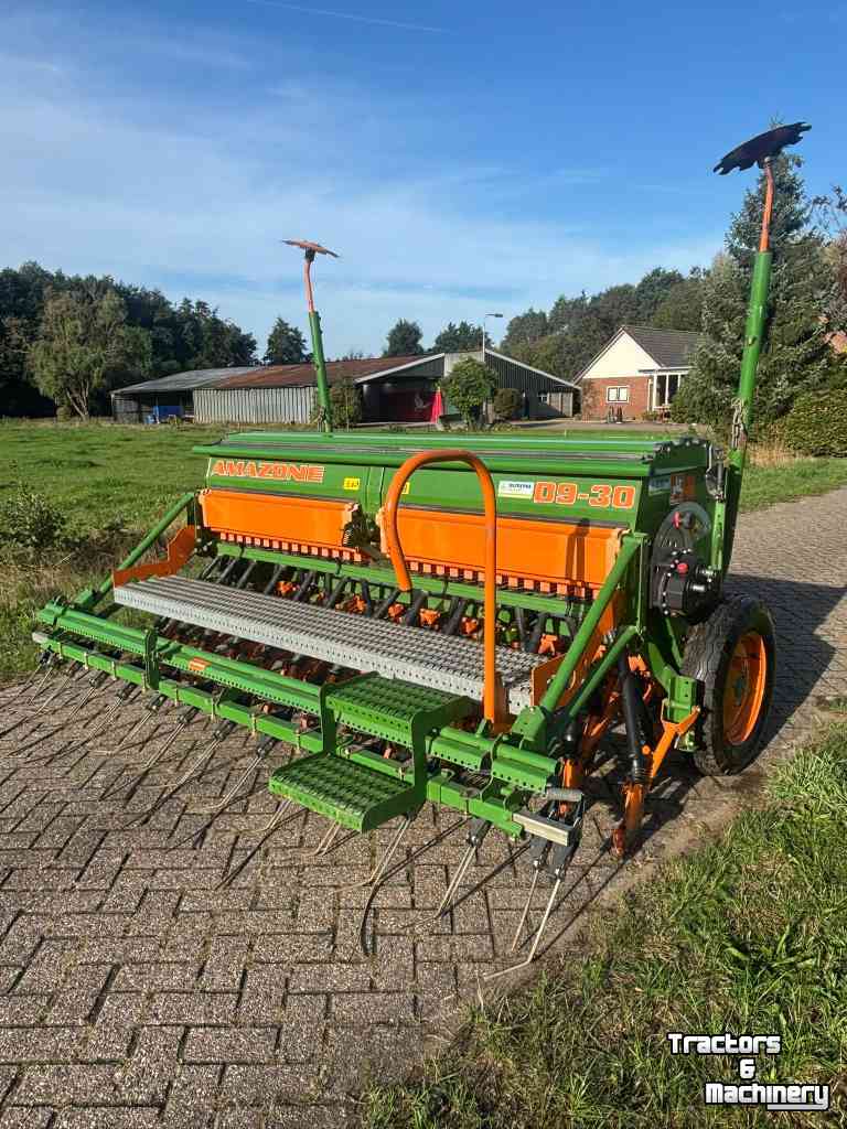 Seed drill Amazone D9-30 Special