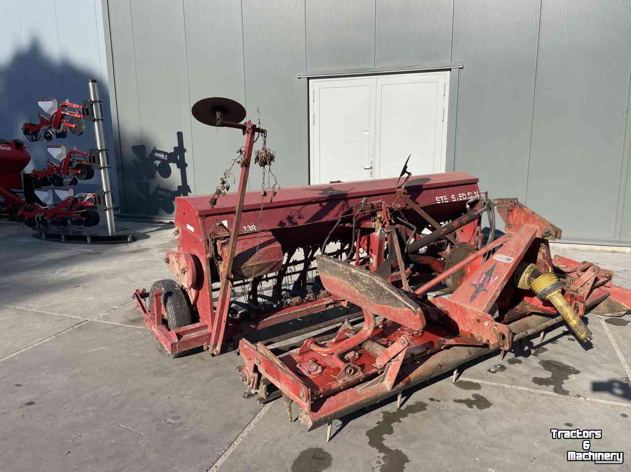 Seed Drill Combination Lely Kopeg met stegsted zaaimachine
