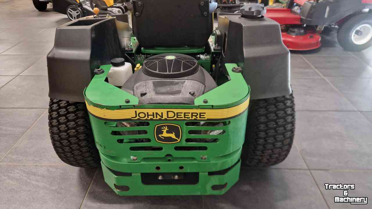Ride-on mower John Deere Z425