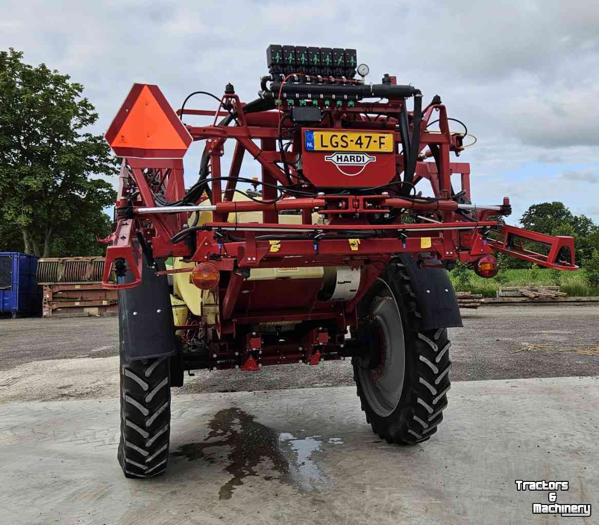 Fieldsprayer pull-type Hardi Navigator 3000 veldspuit, sproeimachine, gewasbescherming
