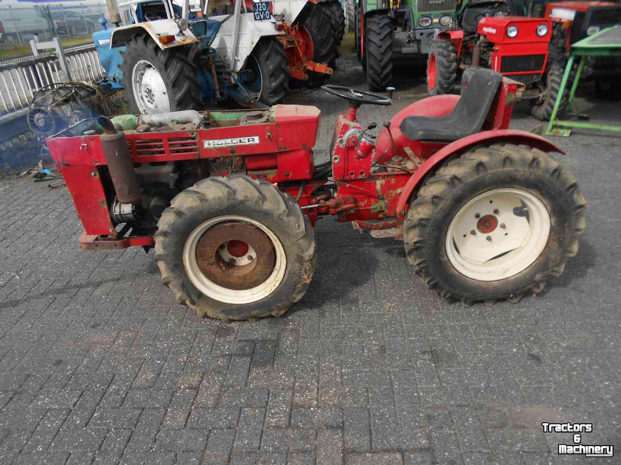 Small-track Tractor Holder a45