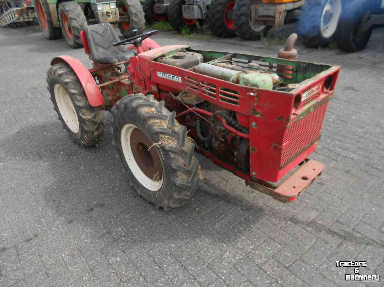 Small-track Tractor Holder a45