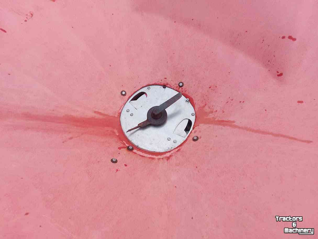 Fertilizer spreader Trioliet kunstmeststrooier