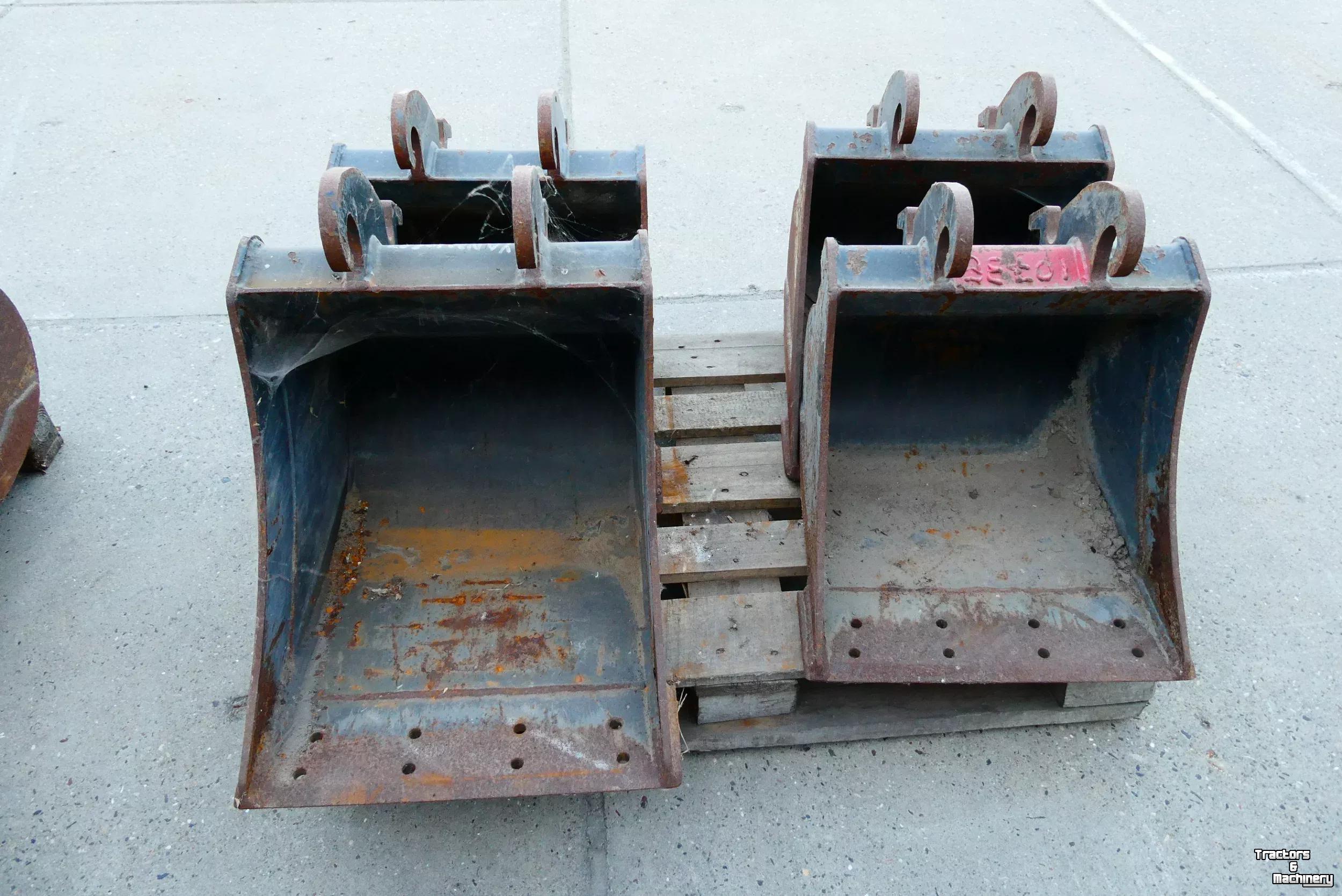 Excavator buckets GP Dieplepelbakken CW05