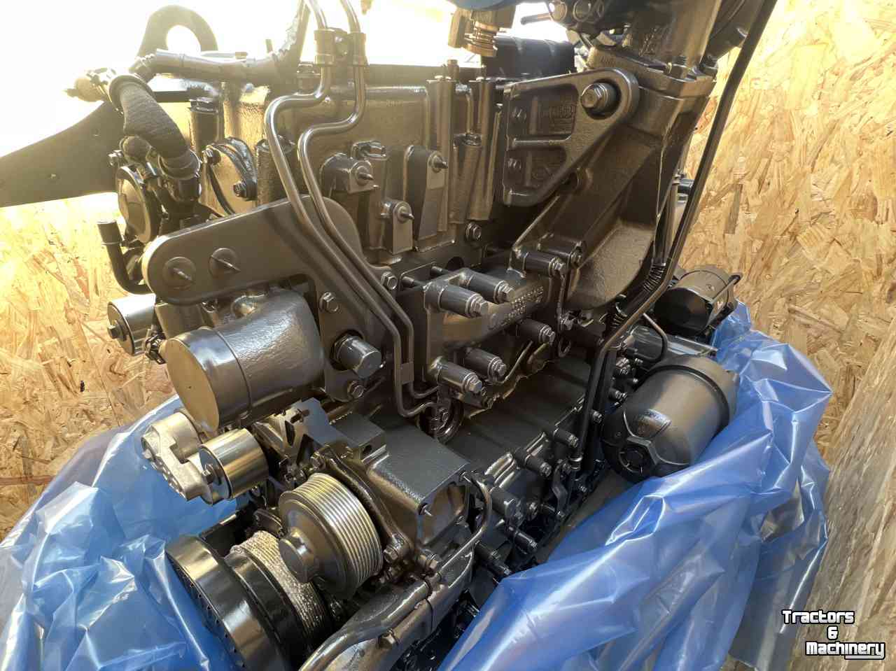 Tractors Case-IH NewH Complete Motor - FPT Cursor 9 - F2CFE613G