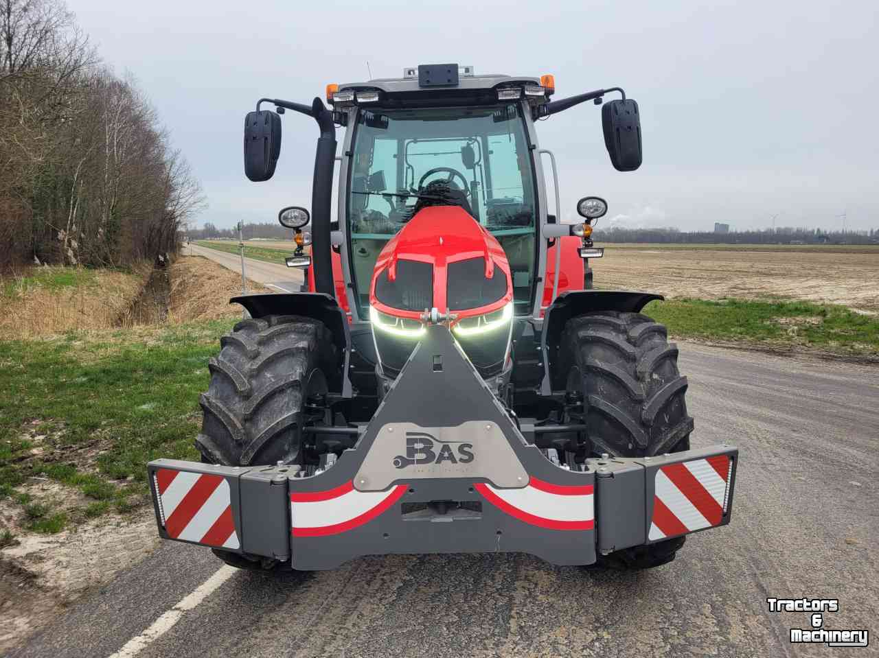 Tractors Massey Ferguson *VERKOCHT* 5s.135 D6 Exc