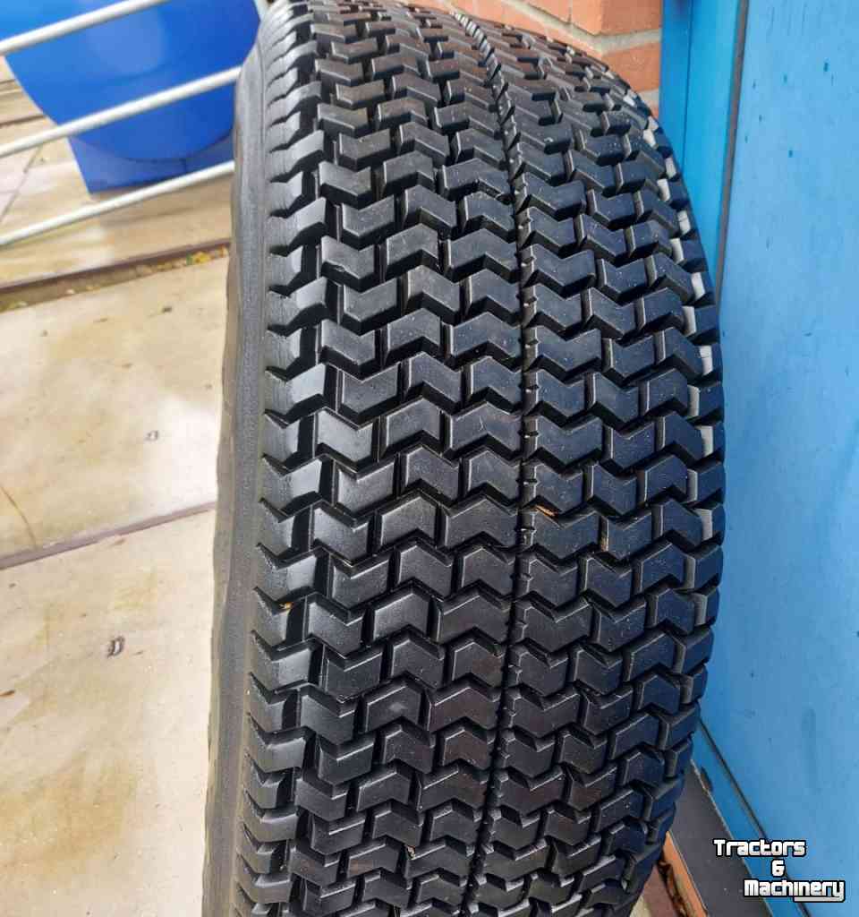 Wheels, Tyres, Rims & Dual spacers Pirelli 420/70R28 Gazonband