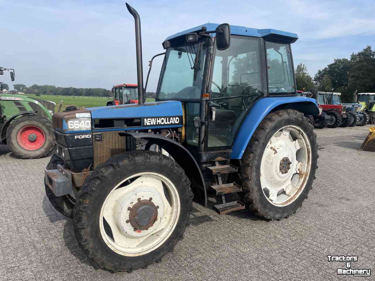 Tractor New Holland 6640 SLE 40km kruip 4 cil.turbo