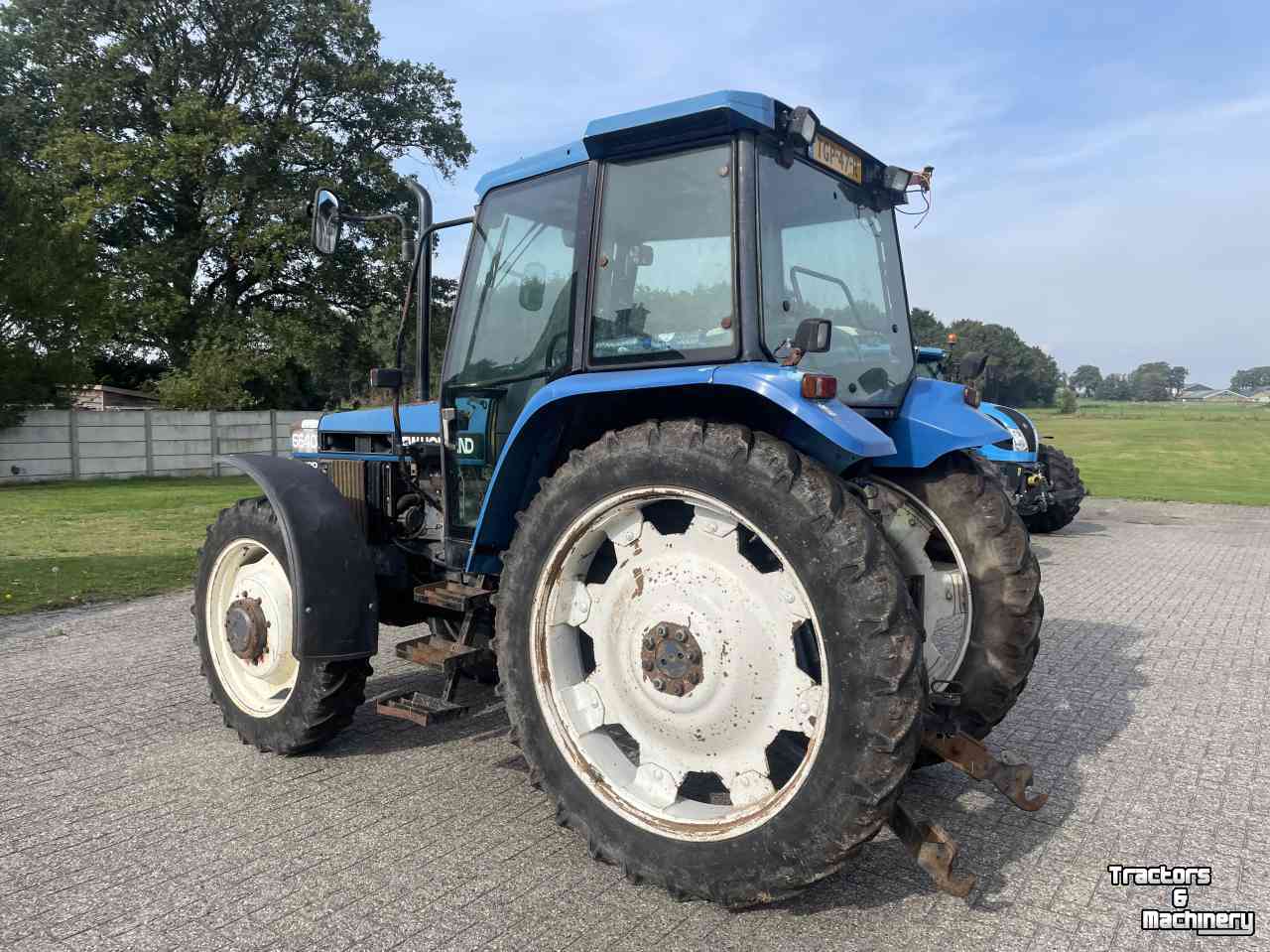 Tractor New Holland 6640 SLE 40km kruip 4 cil.turbo
