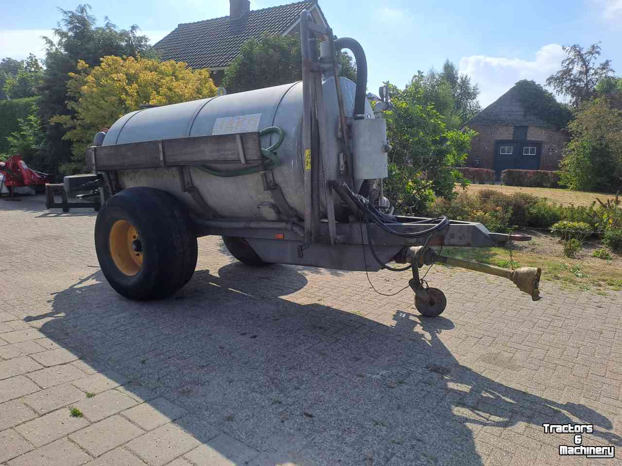 Watering arm Jako 5000 liter watertank met losarm