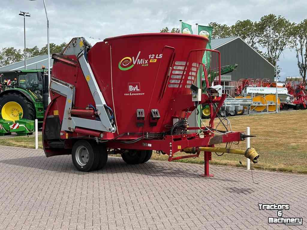 Vertical feed mixer Van Lengerich V-MIX 12 LS