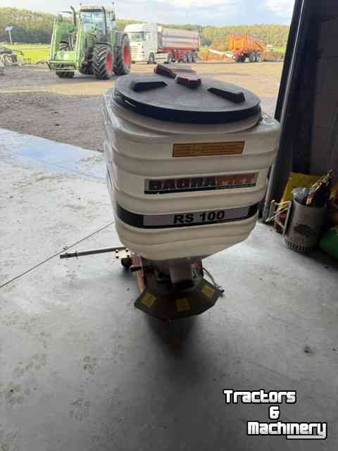 Granulate spreader  Bagra fiet