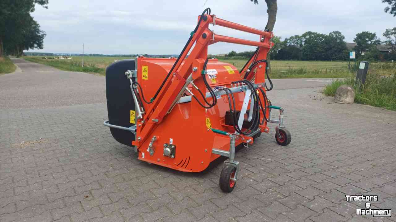 Flail mower Kubota Koala 1600 pro klepelmaaier  Kubota Peruzzo