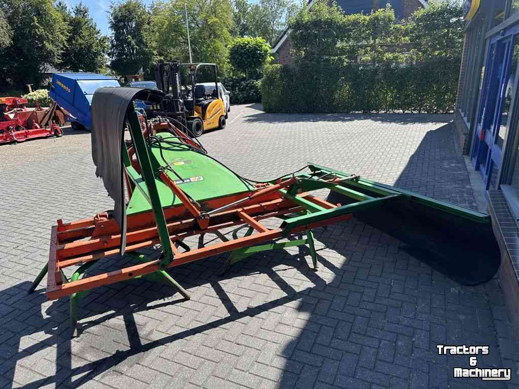 Silage spreader Holaras Jumbo HK-HUS Kuilverdeler