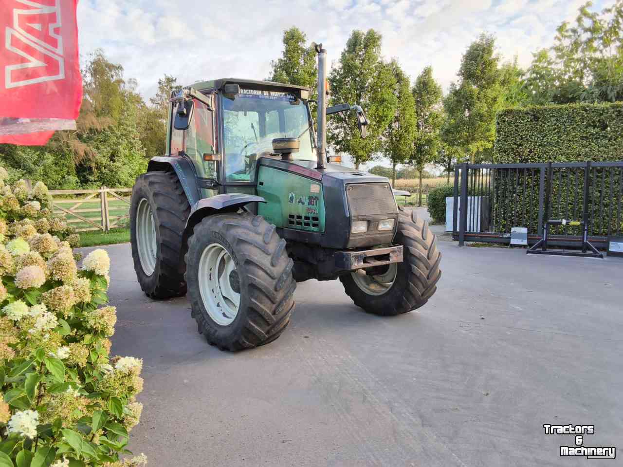 Tractor Valtra 6000