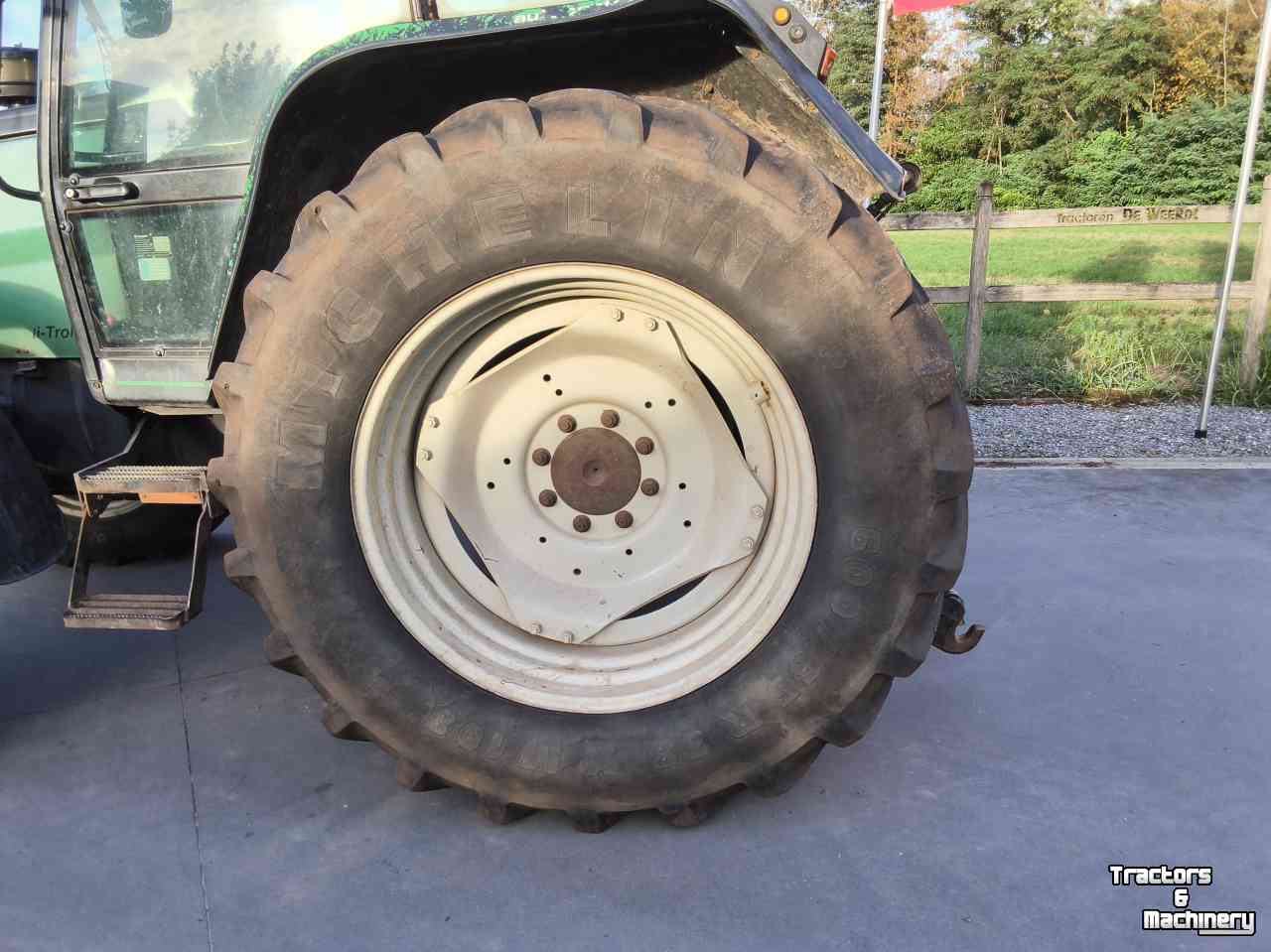 Tractor Valtra 6000
