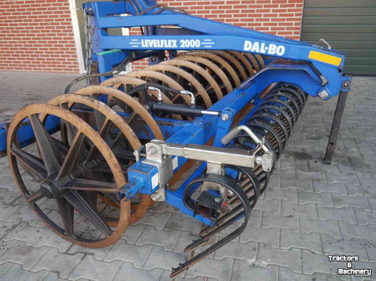 Furrow presses Dalbo Levelflex 2000 3m + crossboard