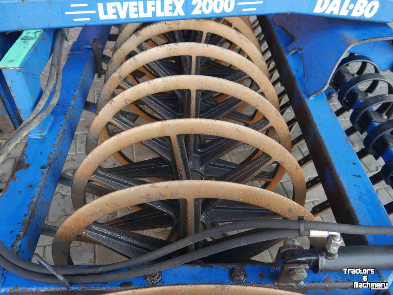 Furrow presses Dalbo Levelflex 2000 3m + crossboard