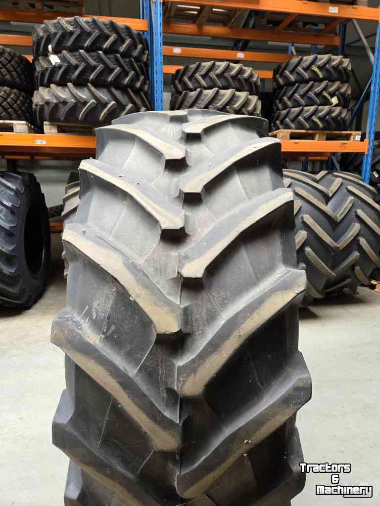 Wheels, Tyres, Rims & Dual spacers Trelleborg 710/70R42 TM900