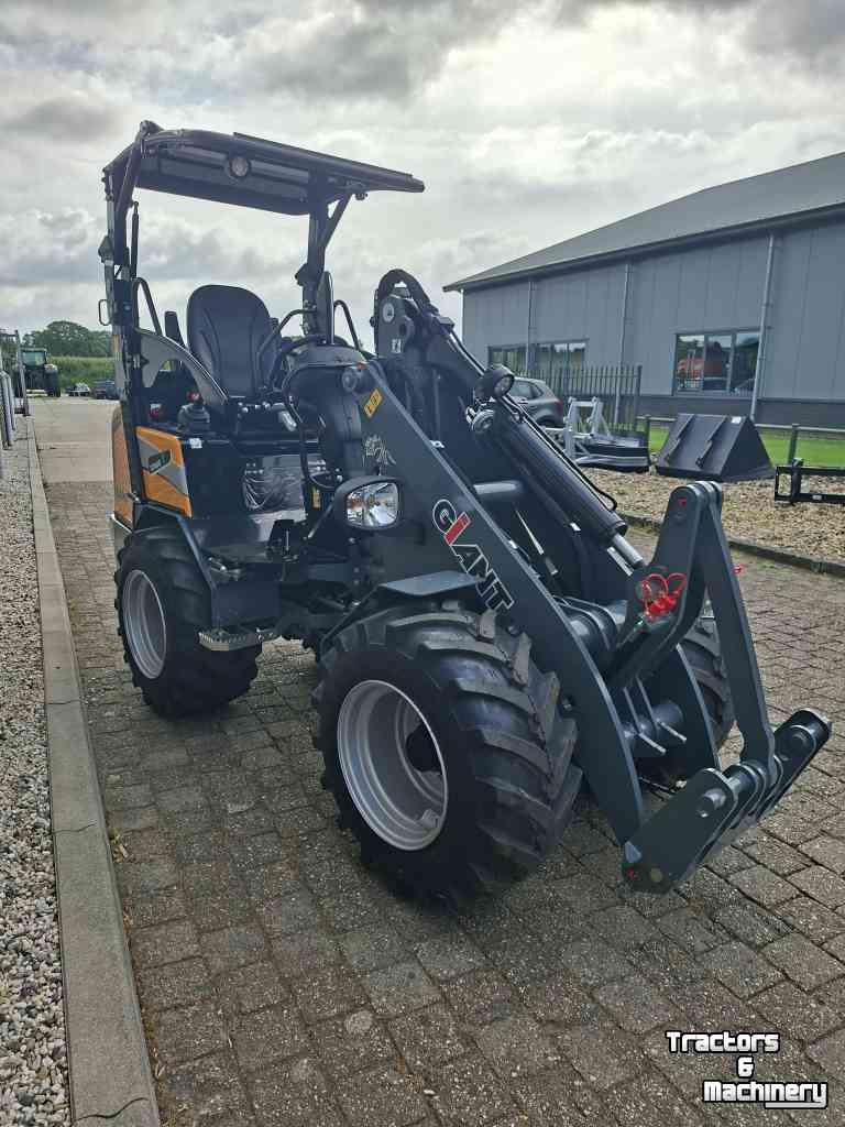 Wheelloader Giant G2500HD - 54297-