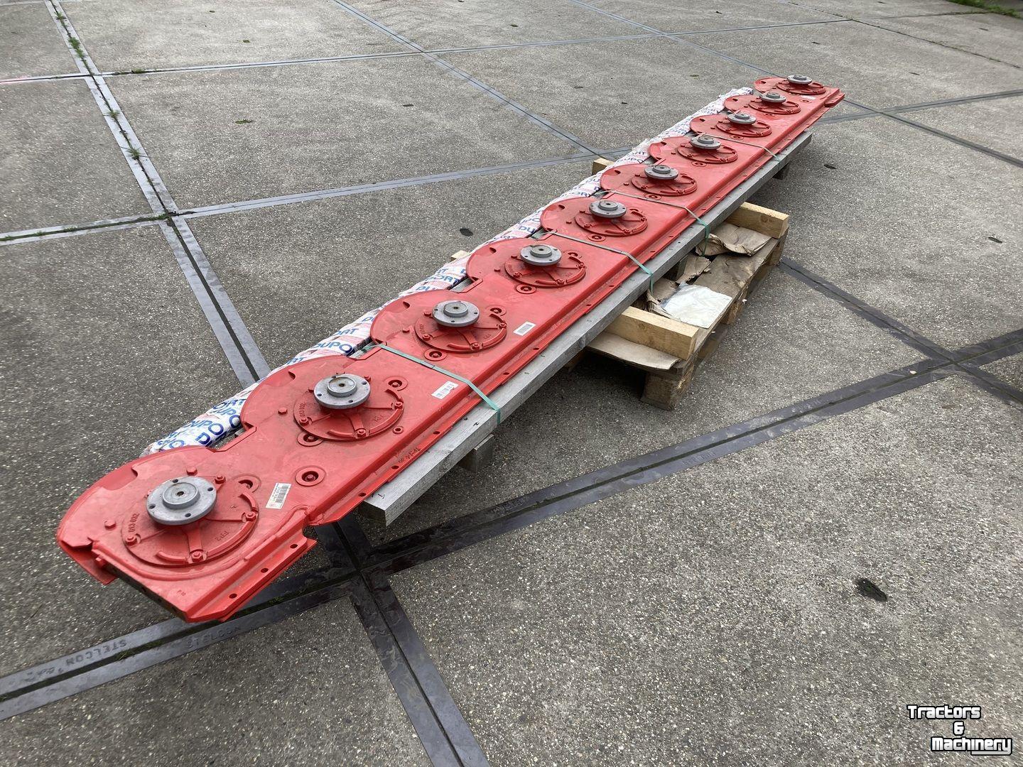 Mower Pottinger Maaibalk Novacat 442 + S12