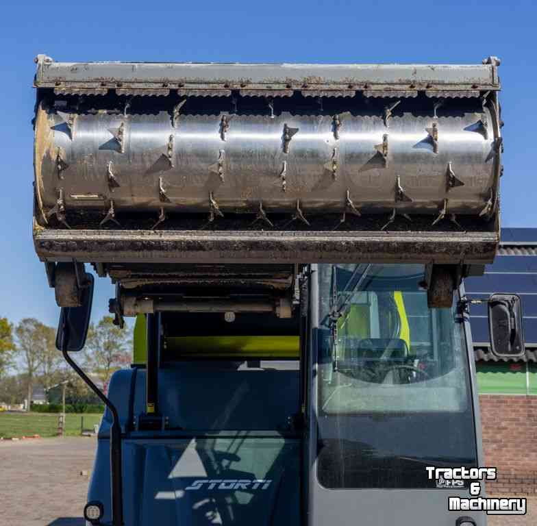 Self-propelled feed mixer Storti GREYHOUND 150 AS