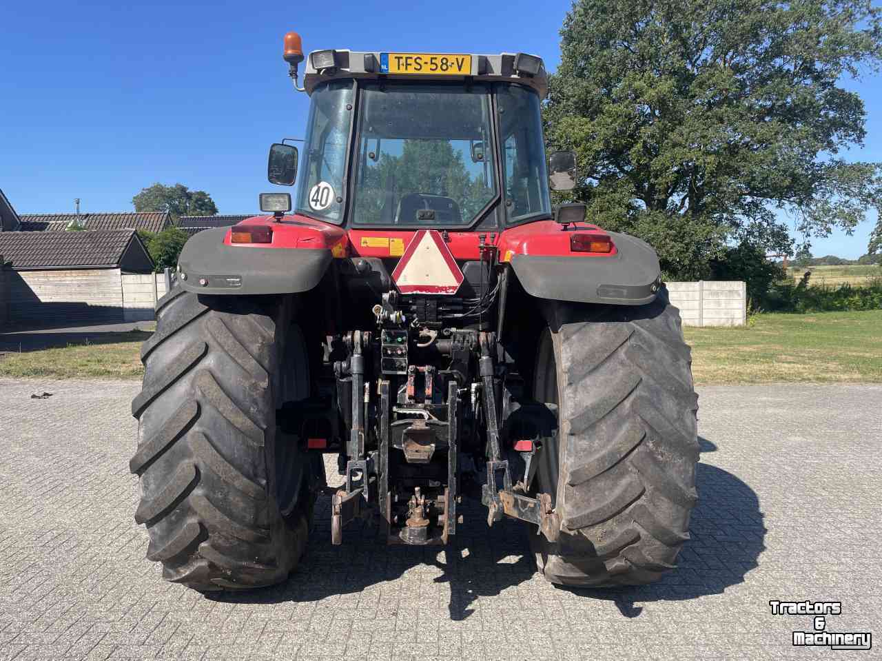 Tractor Massey Ferguson 8240 Powercontrol luchtdruk airco Sisu 6 cil.turbo