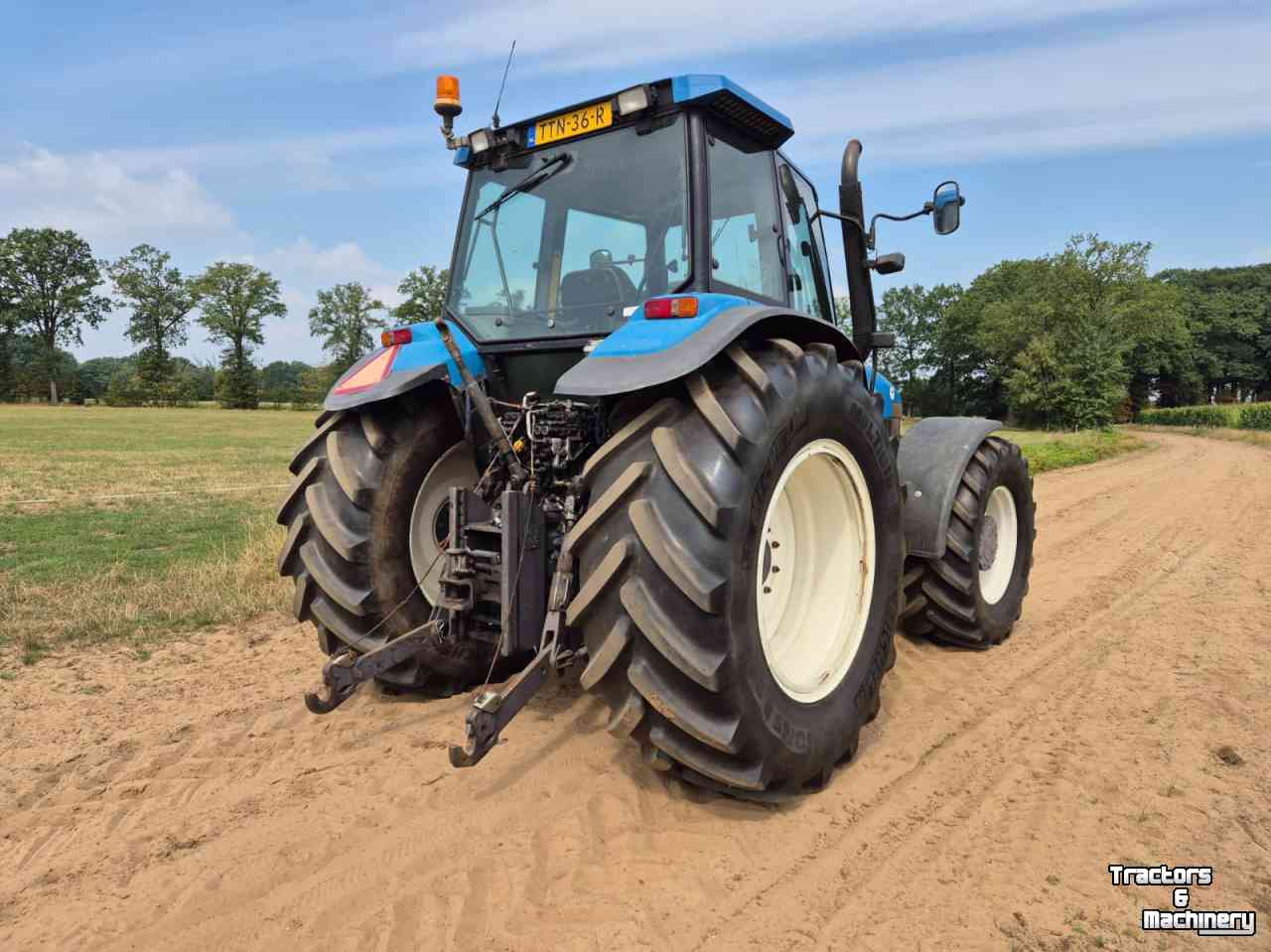Tractor New Holland 8360