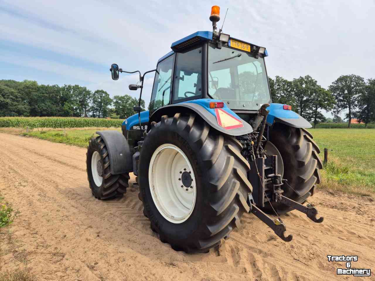 Tractor New Holland 8360