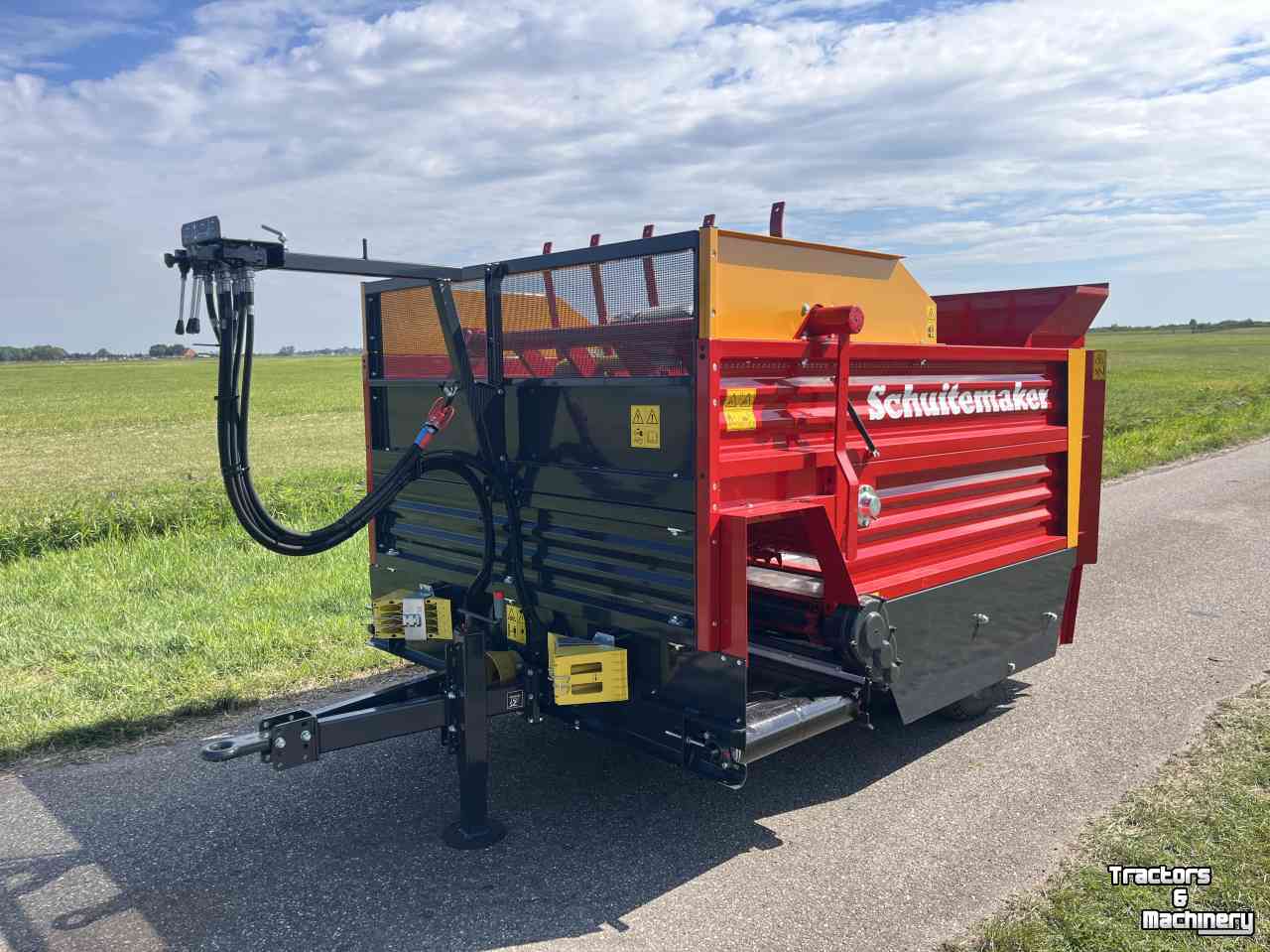 Silage-block distribution wagon Schuitemaker Amigo 20S