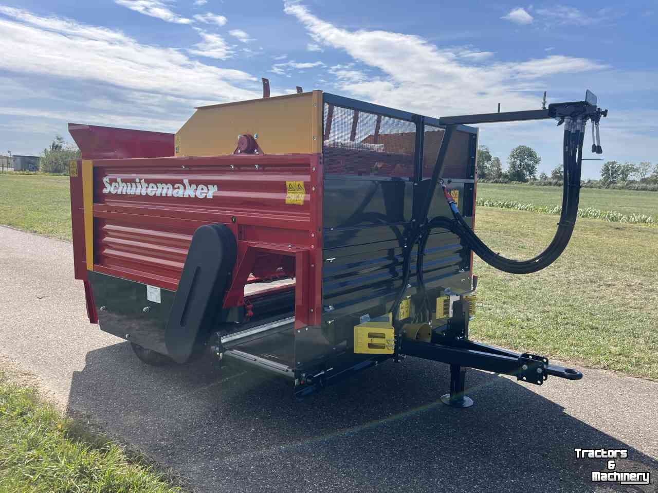 Silage-block distribution wagon Schuitemaker Amigo 20S
