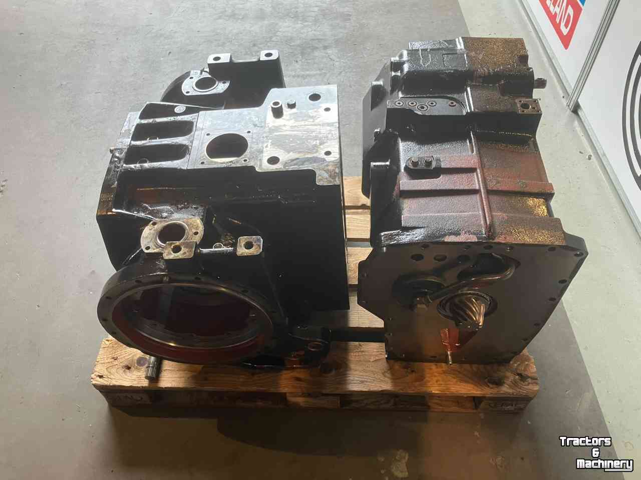 Diverse used spare-parts Case CS110