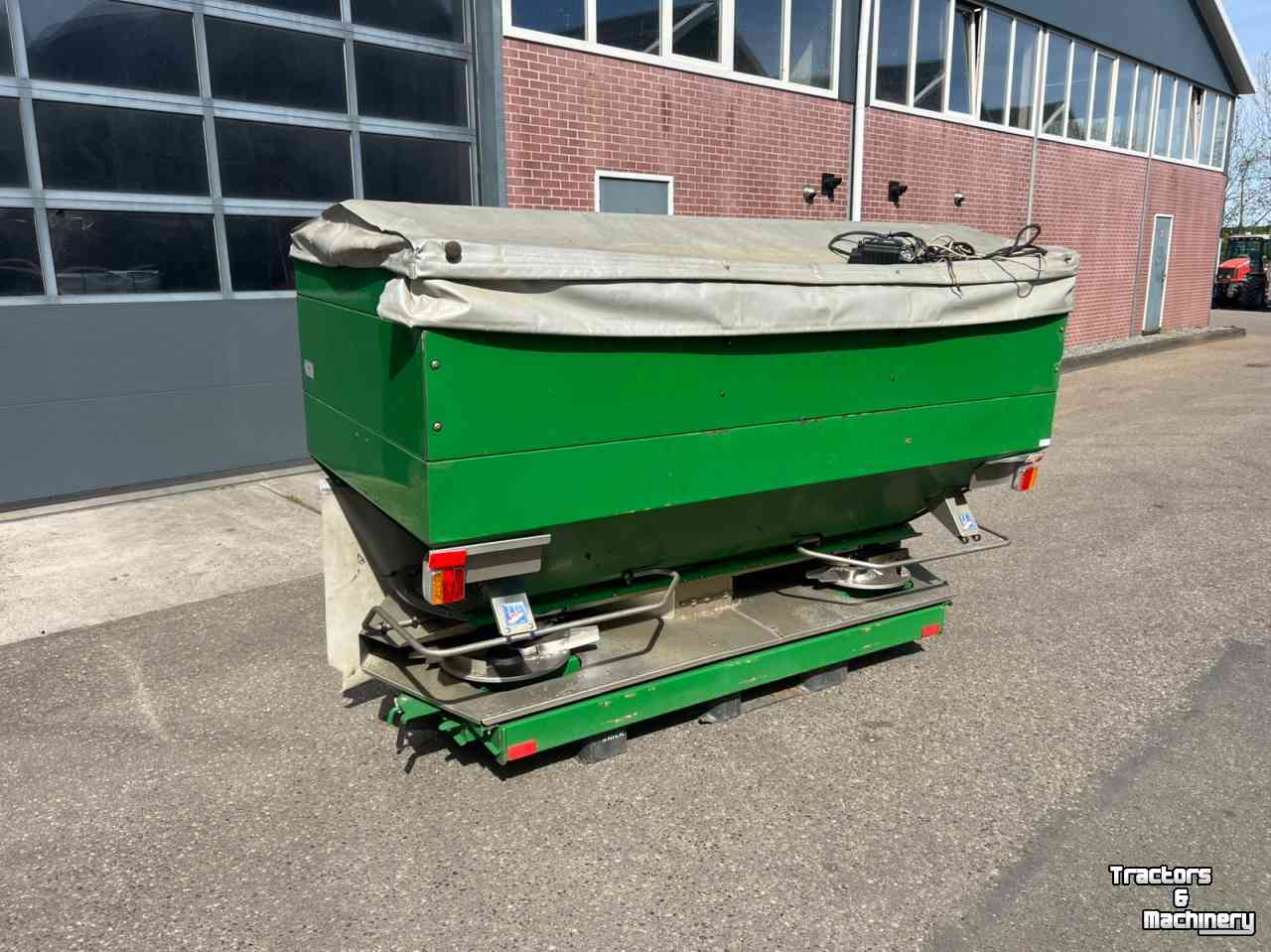 Fertilizer spreader Rauch AXERA H/EMC