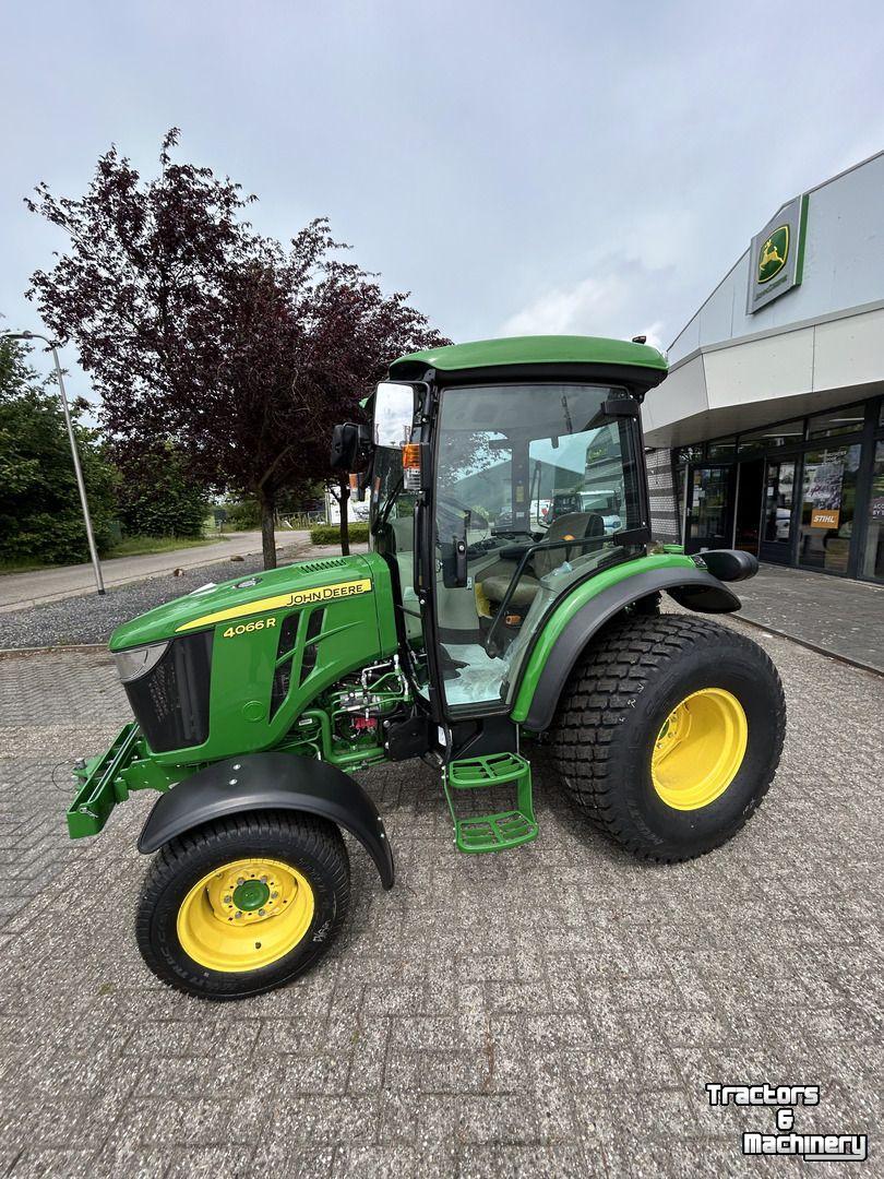Small-track Tractor John Deere 4066R